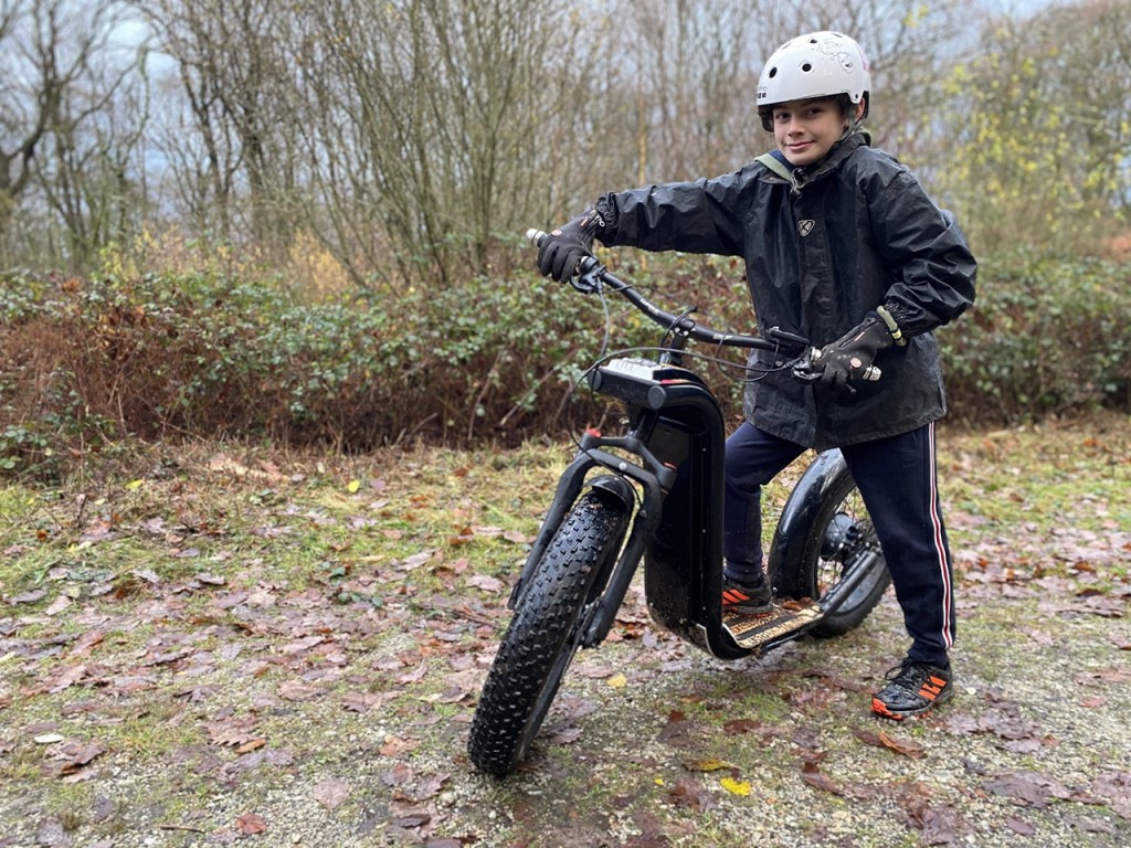 Trottinette électrique adaptée aux enfants