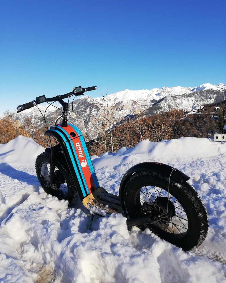 La trottinette électrique idéale pour les balades sur la neige !