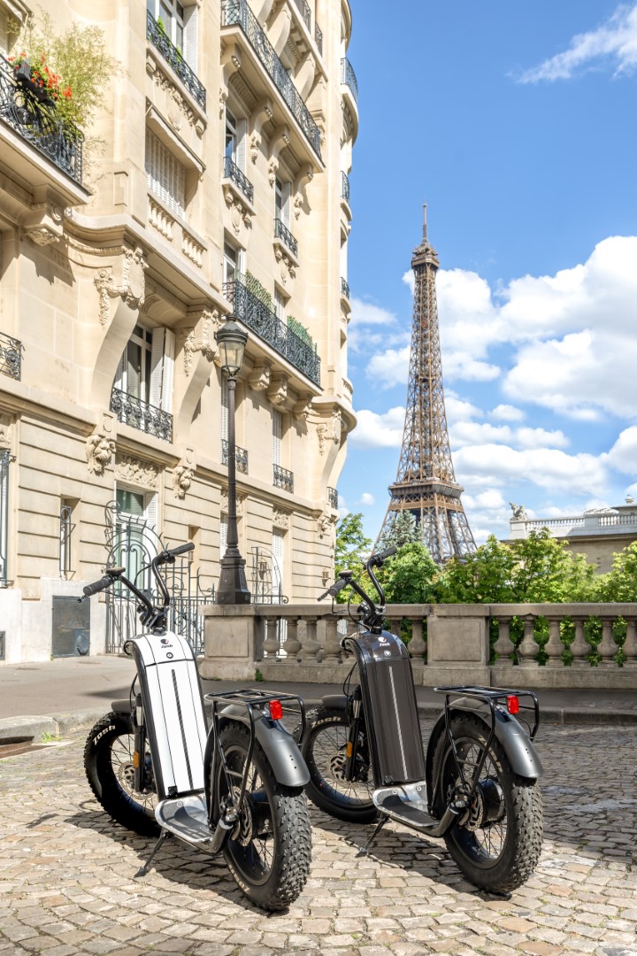 Electric scooter for adults and children, ideal for the family