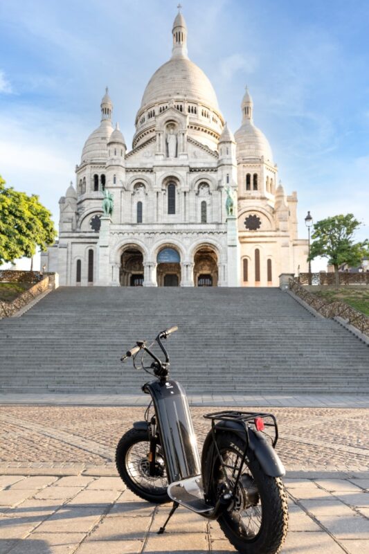 Une trottinette Française véritable support de communication