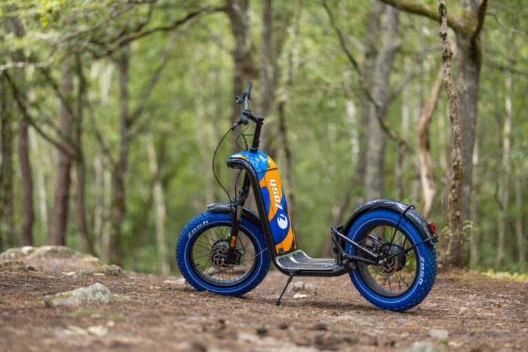 Der neue französische E-Scooter, ein Schmuckstück von Cochet